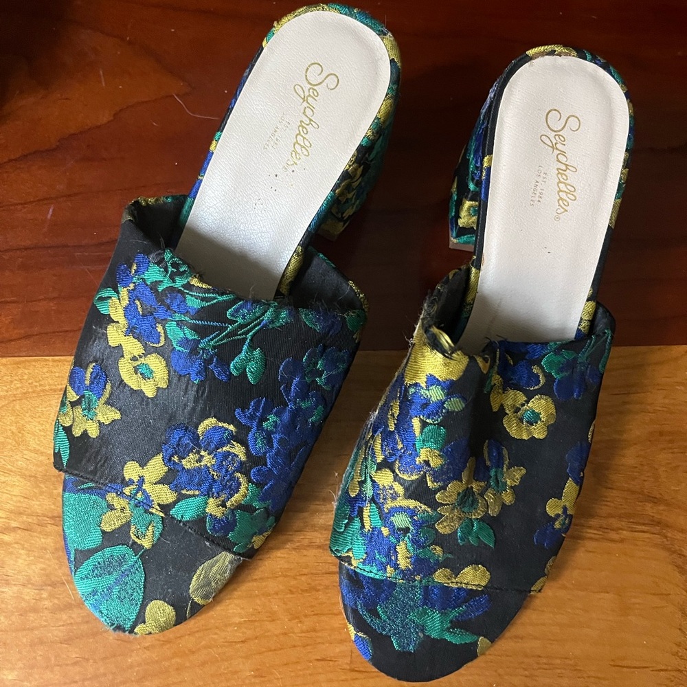 Seychelles block heels